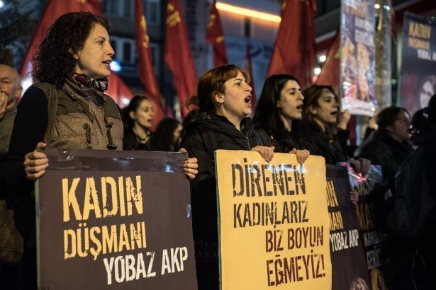Women in Turkey take to streets to demand an end to gender violence