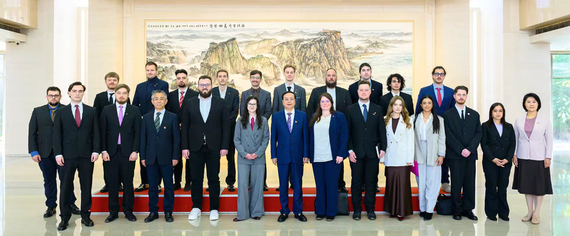 Youth delegation from North America and Europe tours China